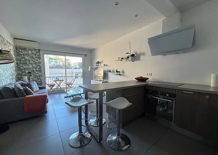 아파트 Sea View Walking Distance Old Town